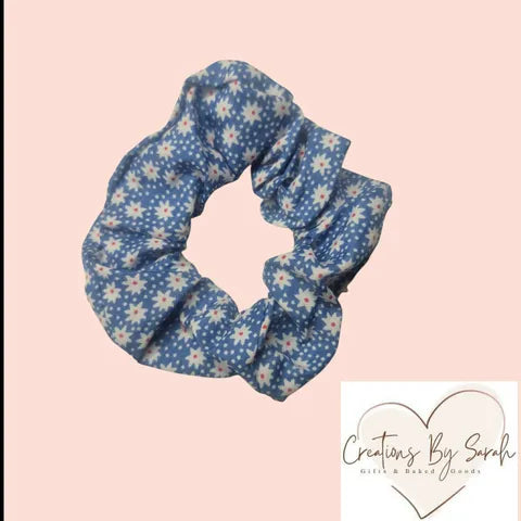 Daisey Dot Scrunchies